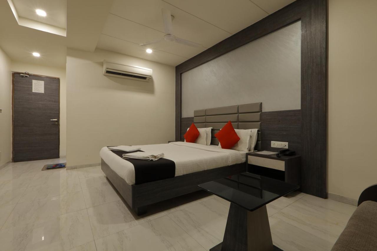 Hotel Unity 阿穆达巴 外观 照片