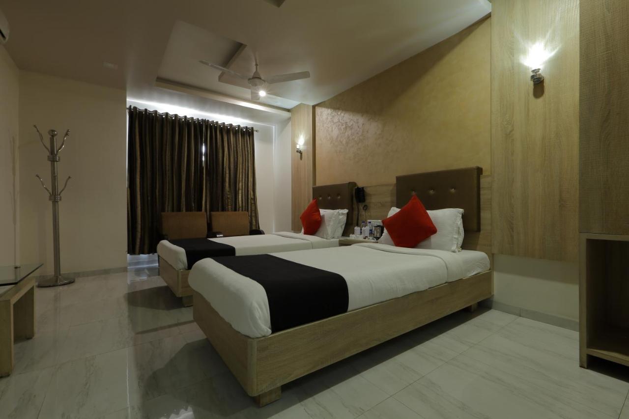 Hotel Unity 阿穆达巴 外观 照片