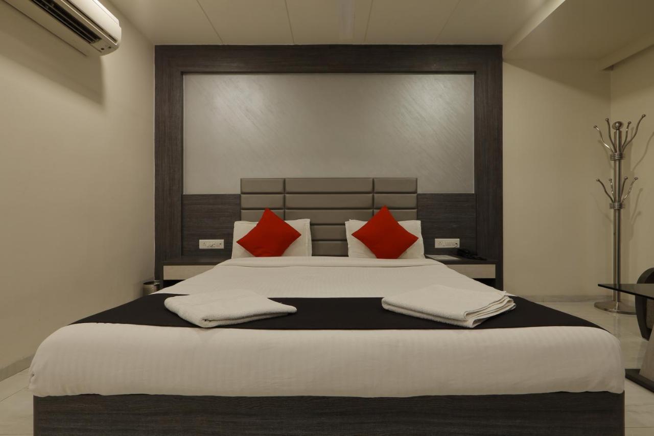Hotel Unity 阿穆达巴 外观 照片