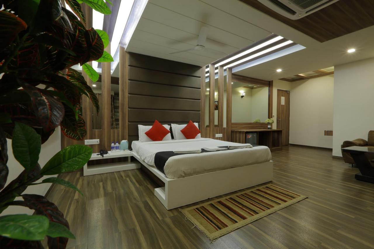 Hotel Unity 阿穆达巴 外观 照片
