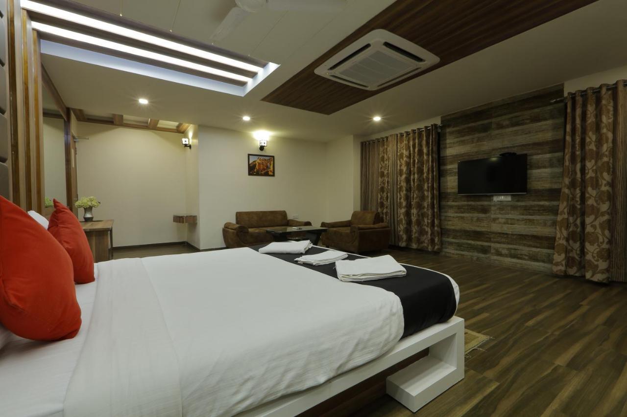 Hotel Unity 阿穆达巴 外观 照片