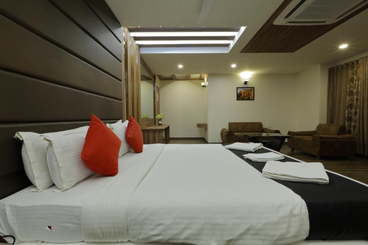 Hotel Unity 阿穆达巴 外观 照片